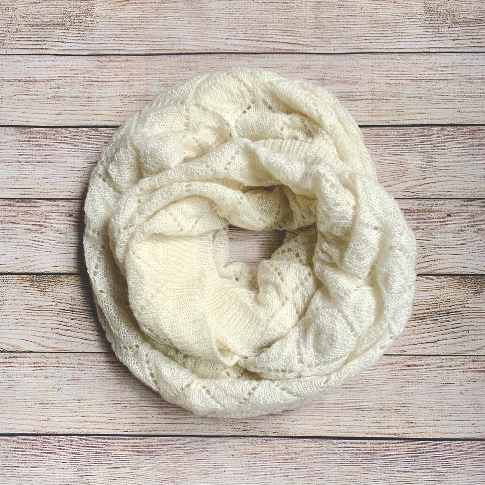 H&M Crochet Knit Infinity Scarf | NWOT